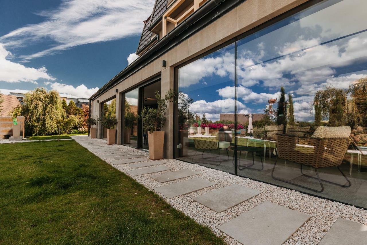 Villa Bricola - Boutique Apartments 카를로비바리 외부 사진